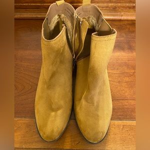 Chic Faux Leather Booties